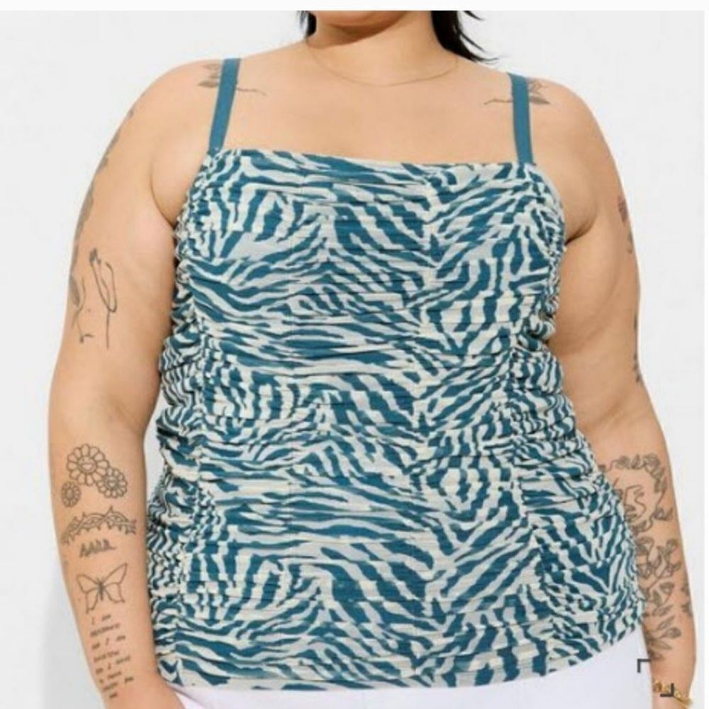 NWT Torrid Stretch Shirred Cami
